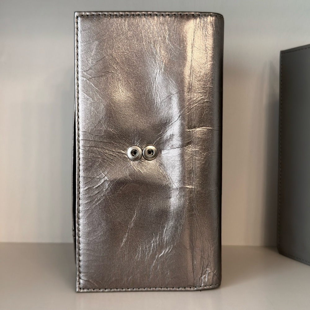 Fossil Y2K Metallic Silver Wallet, extra insert 7x4 - Picture 11 of 16